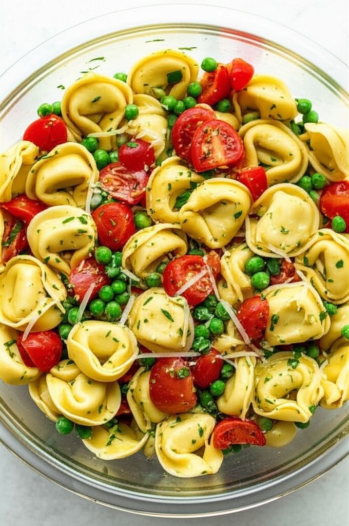 Tortellini Salad with Tomatoes and Peas